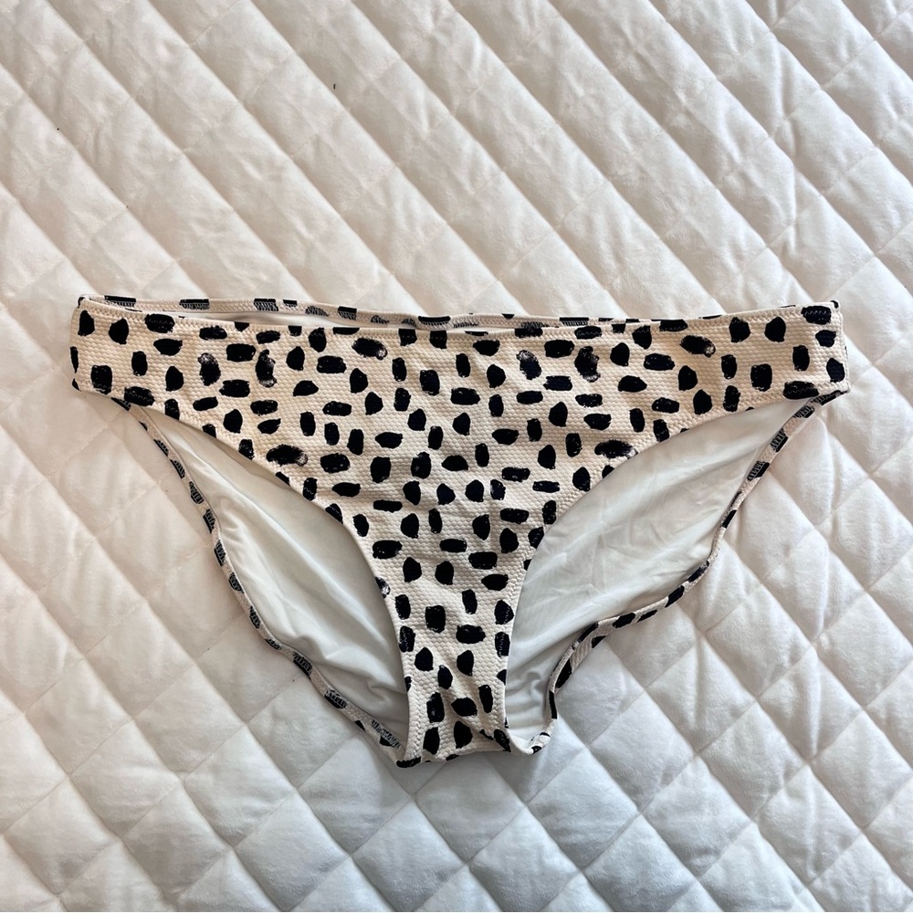 Aerie Low Waisted Cream and Black Polka Dot Bikini Bottoms Size XL